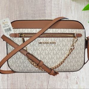 New w/tags Micheal Kors crossbody logo bag